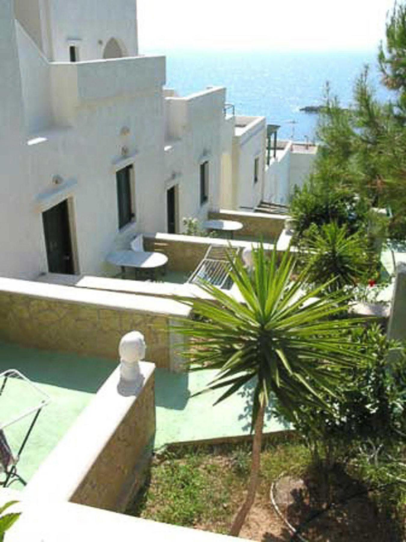 Finiki View Hotel Apartments Extérieur photo